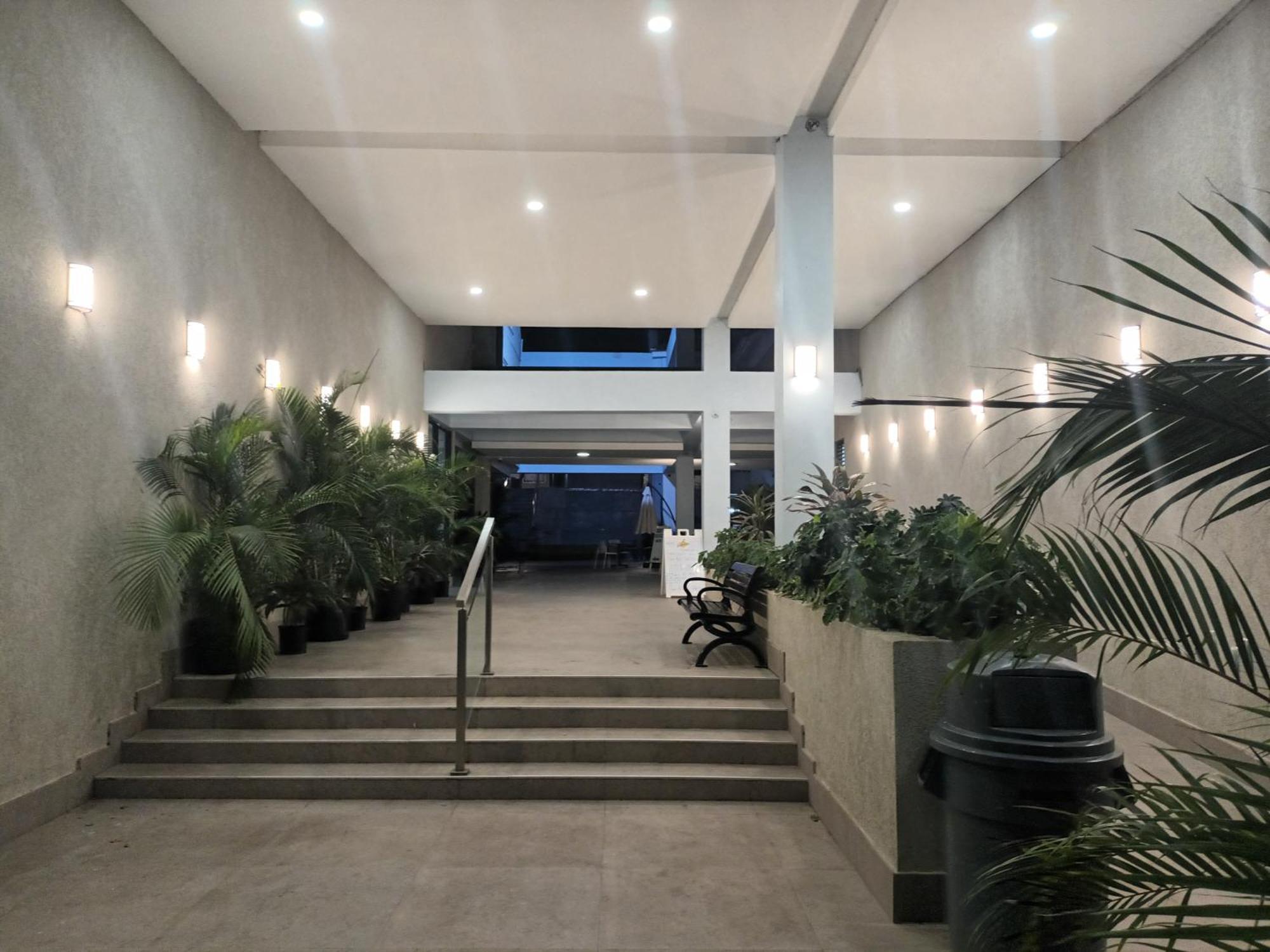 Oceanfront Condo W/ Free Parking + High Speed Wifi Negril Bagian luar foto