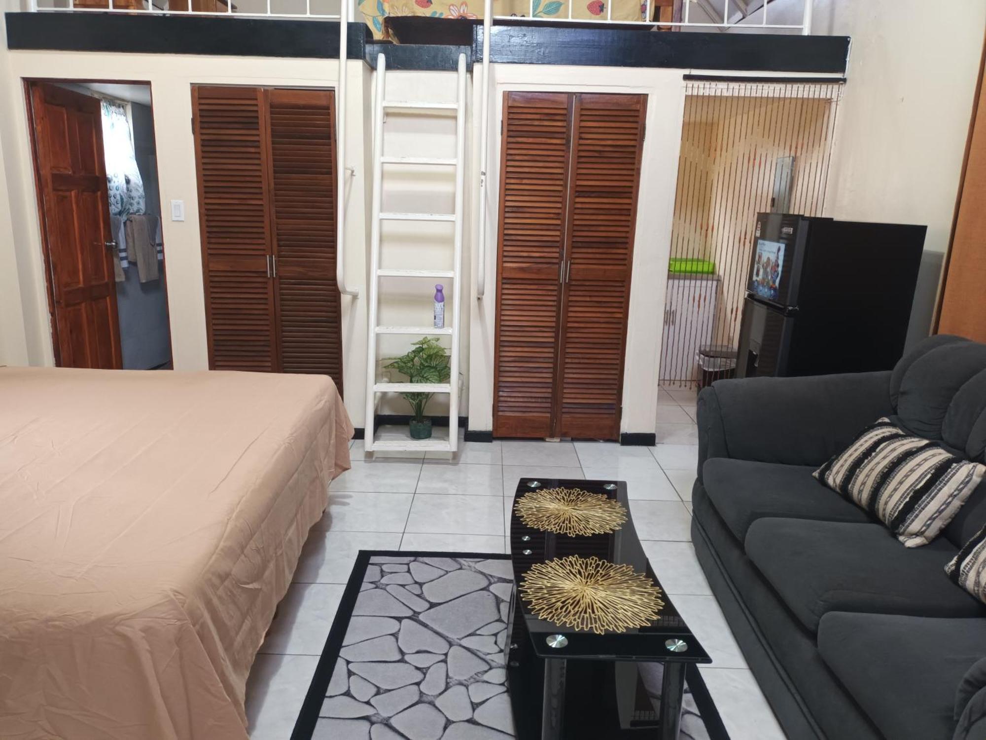Oceanfront Condo W/ Free Parking + High Speed Wifi Negril Bagian luar foto